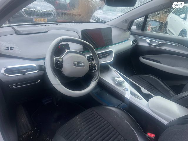 ג׳ילי Geometry C