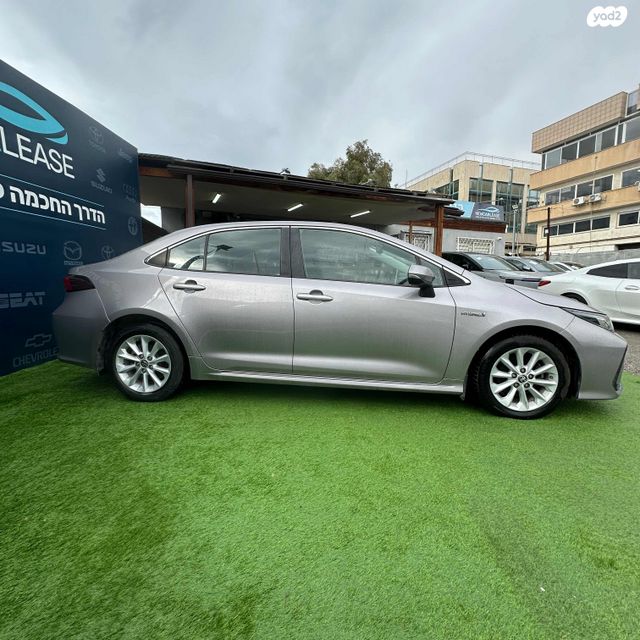 טויוטה קורולה