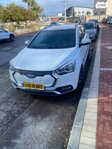 מודעת רכב ג׳יי.איי.סי E-S2