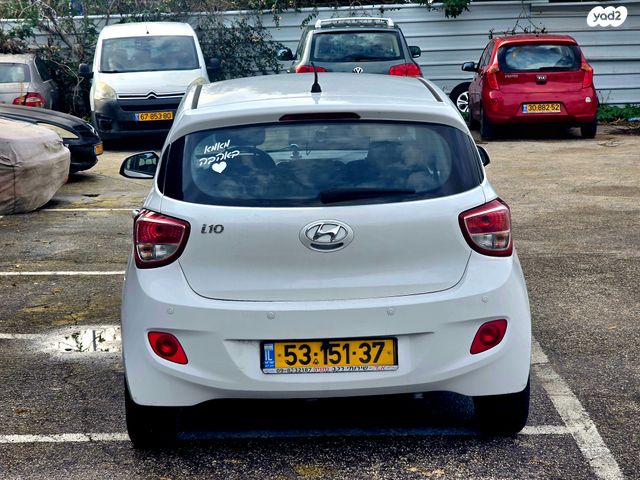 יונדאי i10