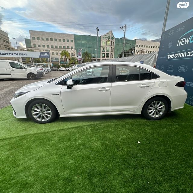 טויוטה קורולה