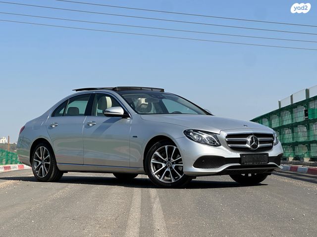 מודעת רכב מרצדס-בנץ E-class