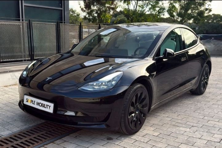 מודעת רכב טסלה מודל 3