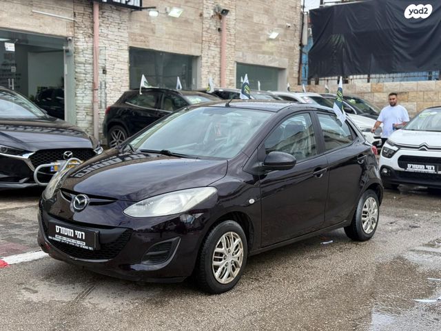 מודעת רכב מאזדה 2
