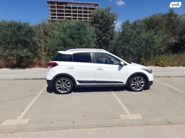 יונדאי I20 קרוס