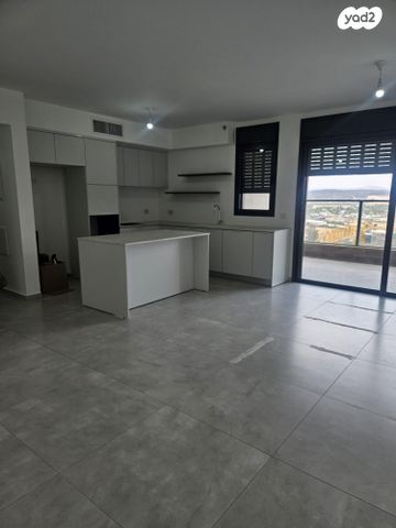 הקרן הקיימת לישראל 32