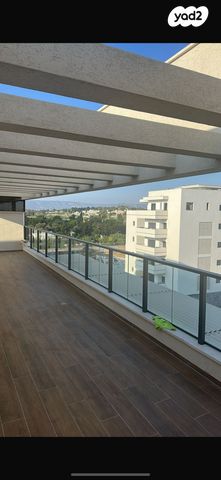 גג/ פנטהאוז, גדולי האומה 1, שמעון פרס/ האצטדיון, נהריה