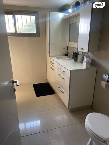 בית פרטי/ קוטג', ברקן 16, מבועים, מבועים