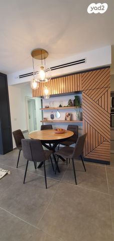 דירה, עמיחי גידי פאגלין 8, פסגת זאב, ירושלים