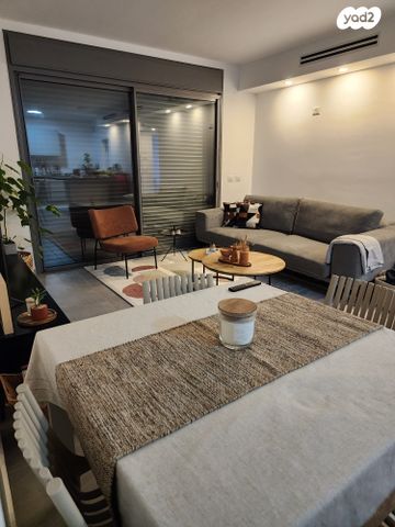 דירה, שיר השירים 29, גן יבנה מערב, גן יבנה