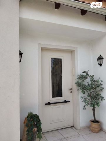 נווה דקלים 9