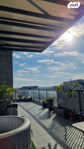 גג/ פנטהאוז, תבור 12, בית בפארק ,פרדס בחסכון, אור יהודה