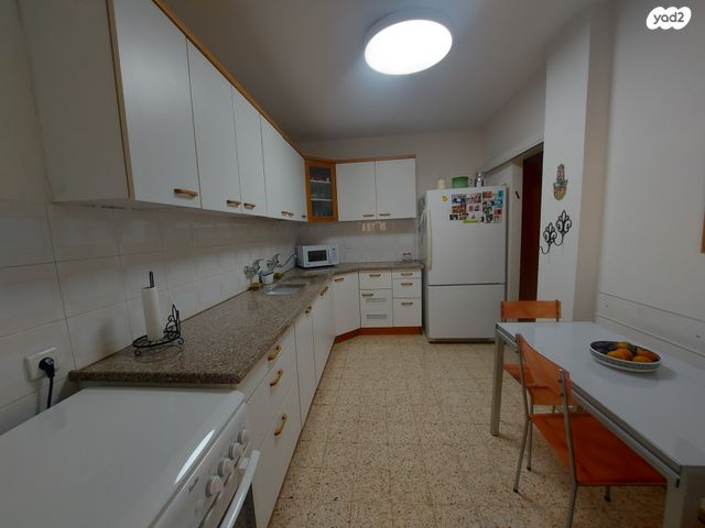 דירה, הרב אונטרמן 3, קרית הרב סלומון, פתח תקווה