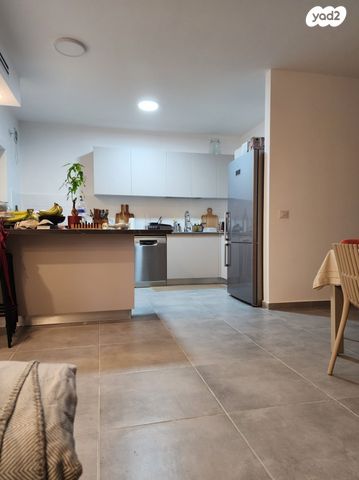 דירה, שיר השירים 29, גן יבנה מערב, גן יבנה