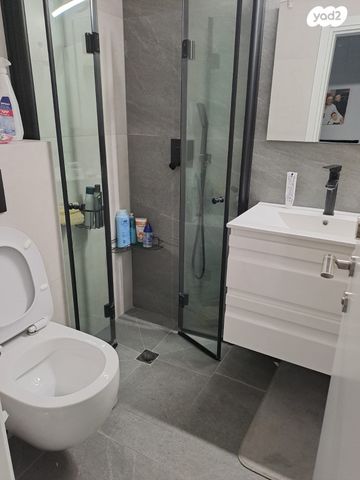 דירת גן, אדוריים 235, ההעפלה, קרית גת