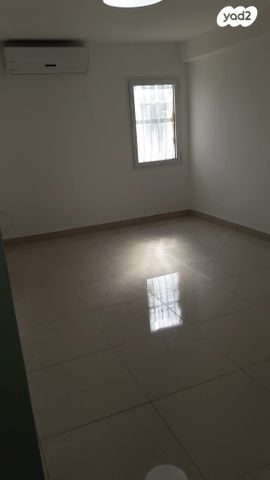 דירה, יחיאל וייסנברג 664, קנדי, אור עקיבא