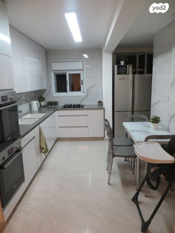 דירה, מאיר בלבן 5, נווה יעקב, ירושלים