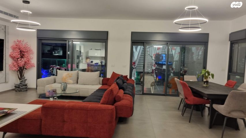 גג/ פנטהאוז, תבור 12, בית בפארק ,פרדס בחסכון, אור יהודה