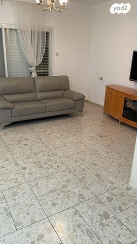 דירת גן, ירושלים 26, מרכז העיר, קרית אתא