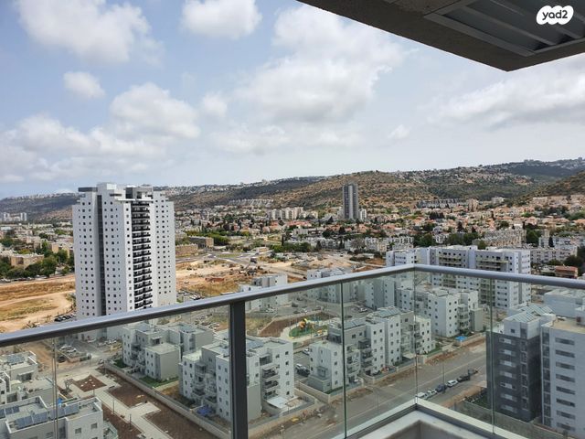 גג/ פנטהאוז, השחף 15, החותרים, טירת כרמל