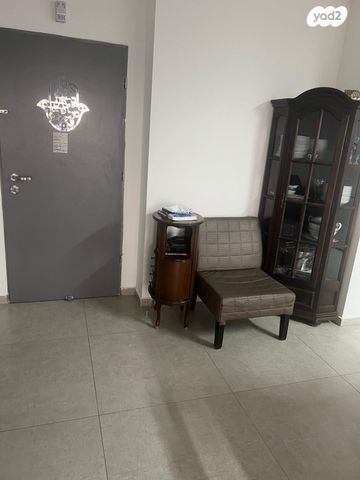 דירה, רקפת 10, הפרחים, חריש