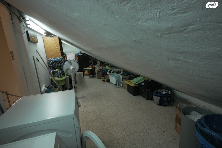 דופלקס, עת הזמיר 5, מגדים, מעלה אדומים