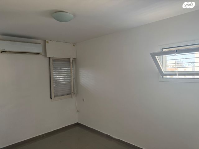 דירה, הרב אונטרמן 8, קרית הרב סלומון, פתח תקווה