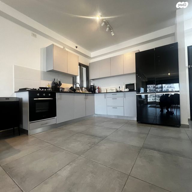 דירה, דרך ארץ 44, עיר היין, אשקלון