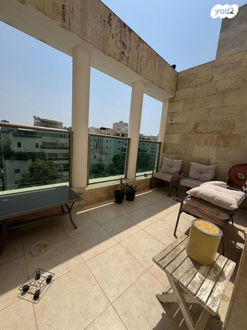 דופלקס, העצמאות 43, כפר גנים ג, פתח תקווה