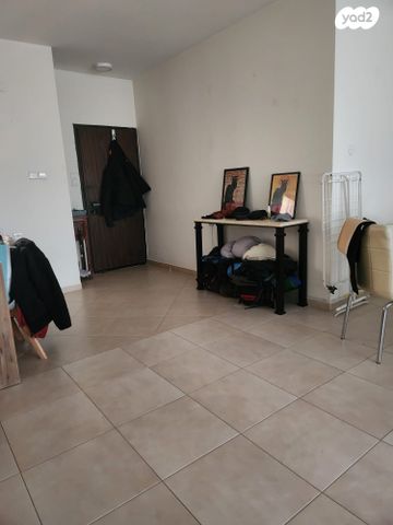 דירה, שדרות וייצמן 10, קרית יערים, רמת השרון