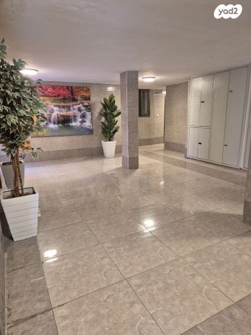 דירה, הירדן 60, נגבה, רמת גן