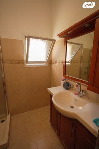 דופלקס, עת הזמיר 5, מגדים, מעלה אדומים