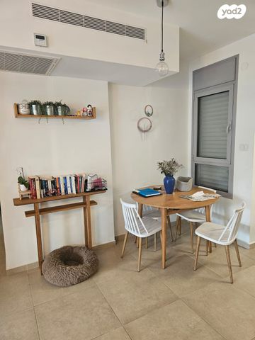 דירה, יחזקאל שטרייכמן 16, הגוש הגדול, רמת אביב החדשה, נופי ים, תל אביב יפו