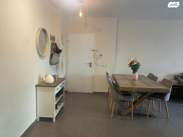 דירה, שבט יהודה 6, אחיסמך, לוד