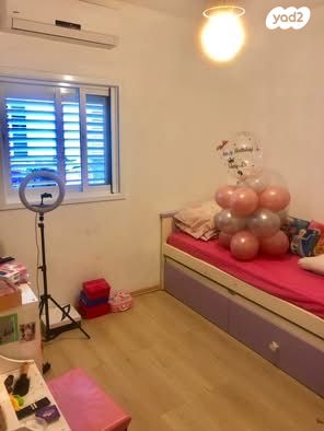 דירה, זאב ז'בוטינסקי 6, אגרובנק, חולון