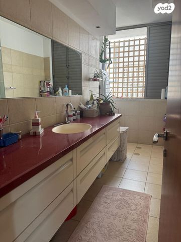 דופלקס, העצמאות 43, כפר גנים ג, פתח תקווה