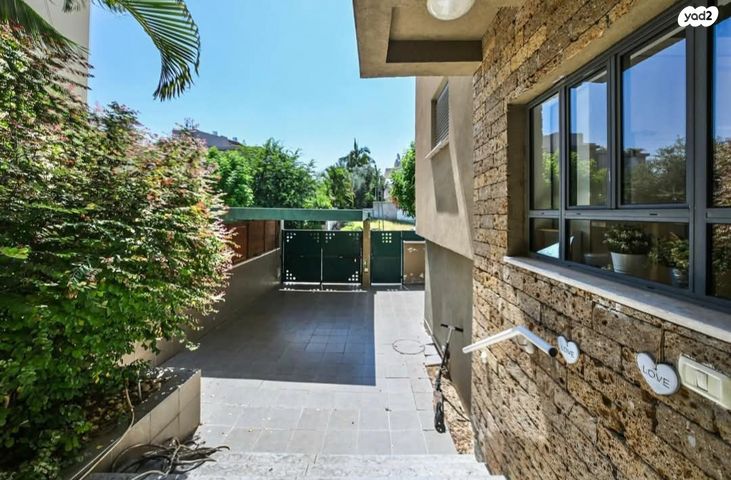 בית פרטי/ קוטג', לאה רבין 70, בנות חיל, ראשון לציון