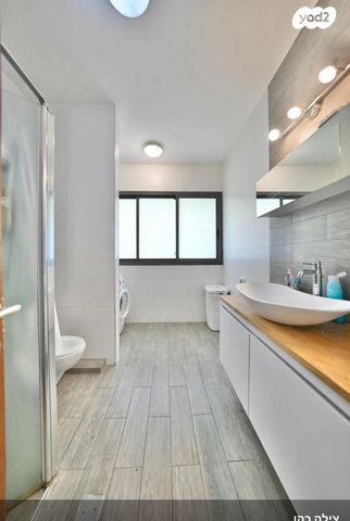 בית פרטי/ קוטג', לאה רבין 70, בנות חיל, ראשון לציון