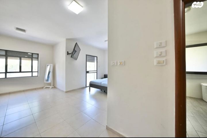 בית פרטי/ קוטג', לאה רבין 70, בנות חיל, ראשון לציון