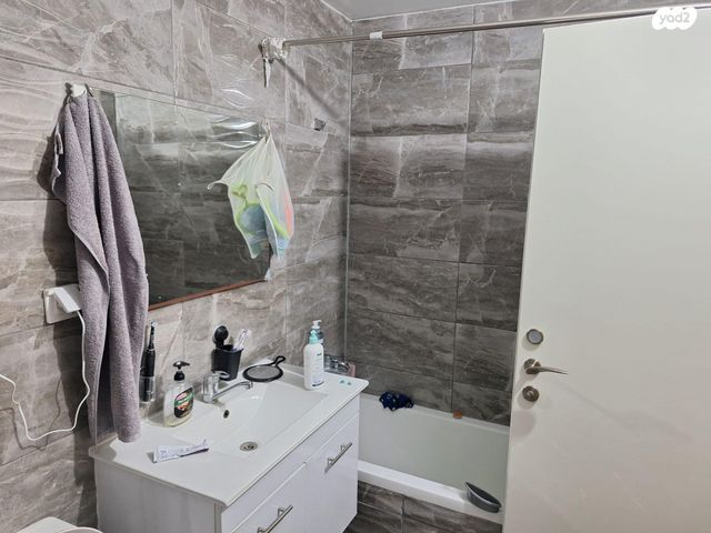 דירה, רועי קליין 18, נווה שמיר רמת בית שמש ה-1, בית שמש