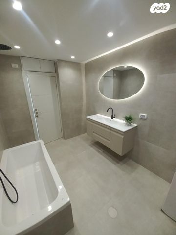 דירה, השר משה 6, נגבה, רמת גן