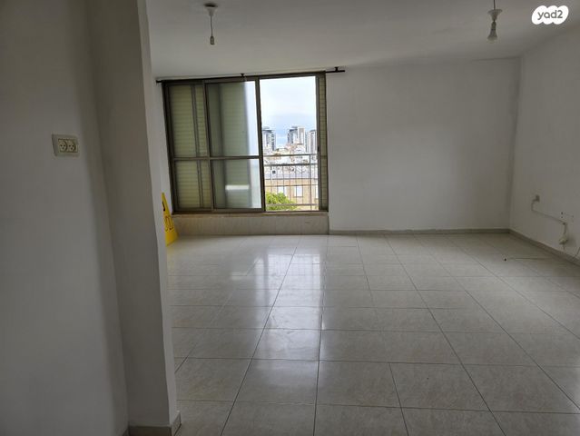 דירה, הרב קוק 39, צפון מערב מרכז העיר, נתניה