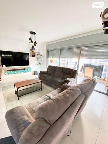 דירה, שאול המלך 15, אונו הירוקה, קרית אונו