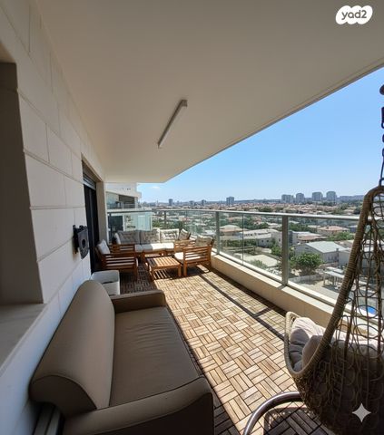 דירה, אריק איינשטיין 8, הרקפות, ראשון לציון