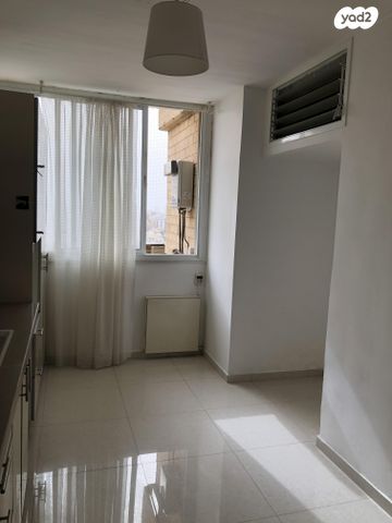 דירה, הנשיאים 3, מרכז, קרית עבודה, חולון