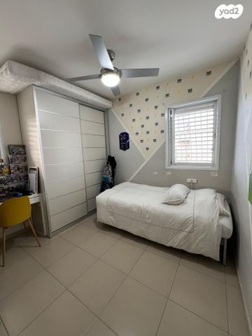 דירה, נפתלי בן אפרים 10, היובל, שרונה, רחובות