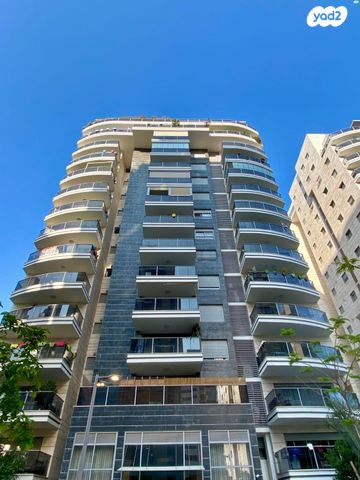 דירה, שאול המלך 15, אונו הירוקה, קרית אונו