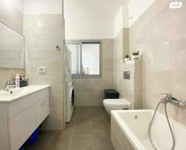 דירה, חטיבת גולני 63, אחוזת דניה, חדרה