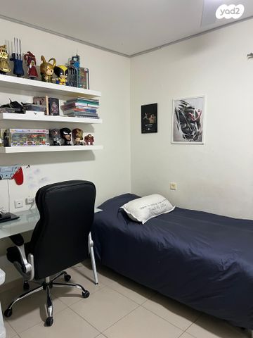 דירה, נפתלי בן אפרים 10, היובל, שרונה, רחובות