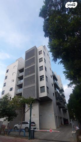 דירה, הפרדס 3, אושיות, רחובות